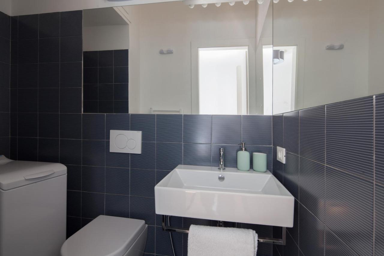 Vicolo Apartment, Pedestrian Centre, 2Bdr, 2,5 Bth, Aircondo, Private Parking, Easy To Train And Ferries, City Life La Spezia Ngoại thất bức ảnh